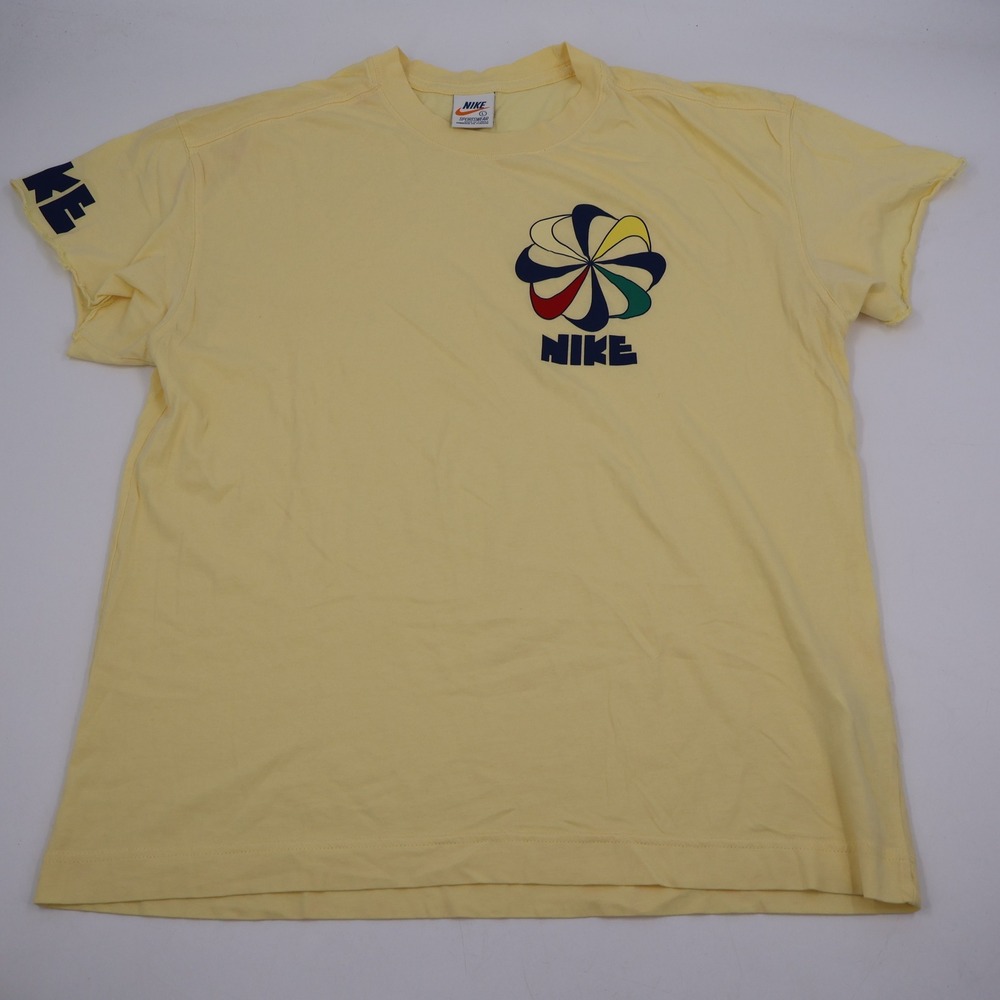 Nike Sunburst Pinwheel Graphic T-Shirt Mens Large Yellow Raw Cut Sleeve BV7631